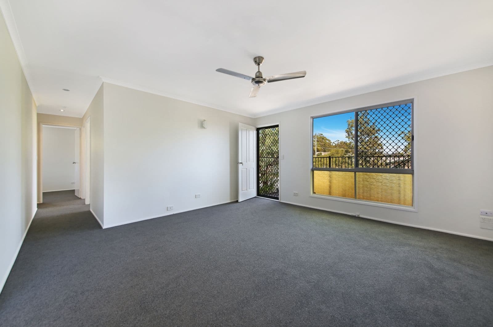 29 Hocking Street, Arundel QLD 4214, Arundel - Thumbnail 5