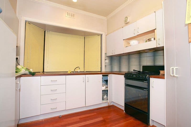 4 Gwenda Street, DANDENONG VIC 3175, Dandenong - Thumbnail 2