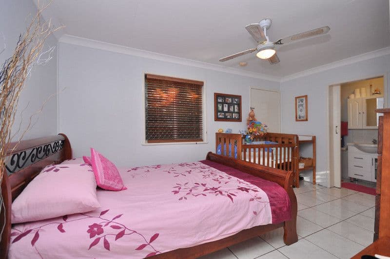 8 Ames Street, COORPAROO QLD 4151, Coorparoo - Thumbnail 6
