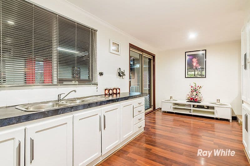 14 Ferncroft Court, Cranbourne North VIC 3977, Cranbourne North - Thumbnail 6