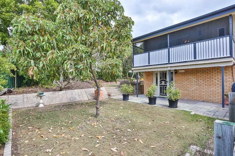 2 Woodlands Avenue, Camira QLD 4300, Camira - Thumbnail 2