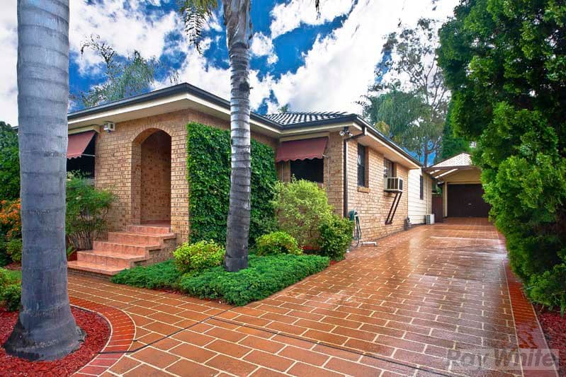 4  Bossley Road, BOSSLEY PARK NSW 2176, Bossley Park - Image 1