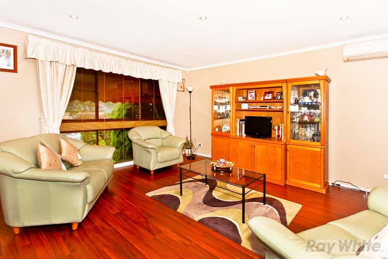 4  Bossley Road, BOSSLEY PARK NSW 2176, Bossley Park - Thumbnail 2