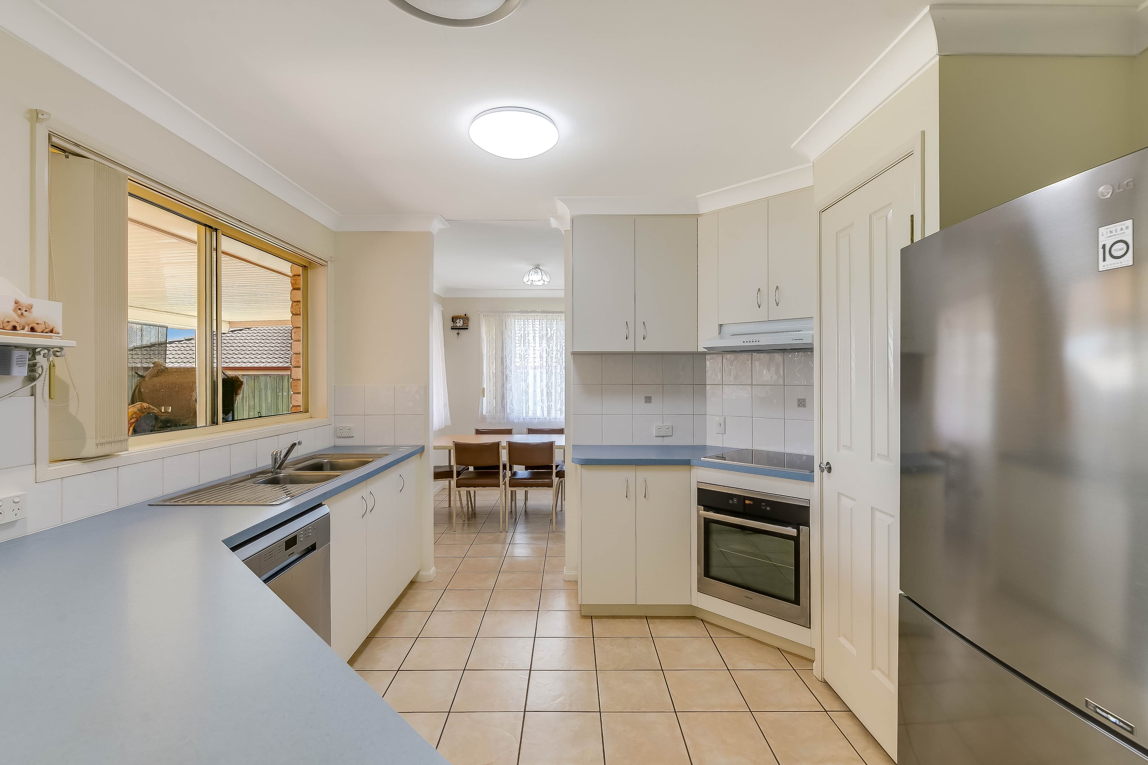 11 Sweetapple Crescent, Centenary Heights QLD 4350, Centenary Heights - Thumbnail 2