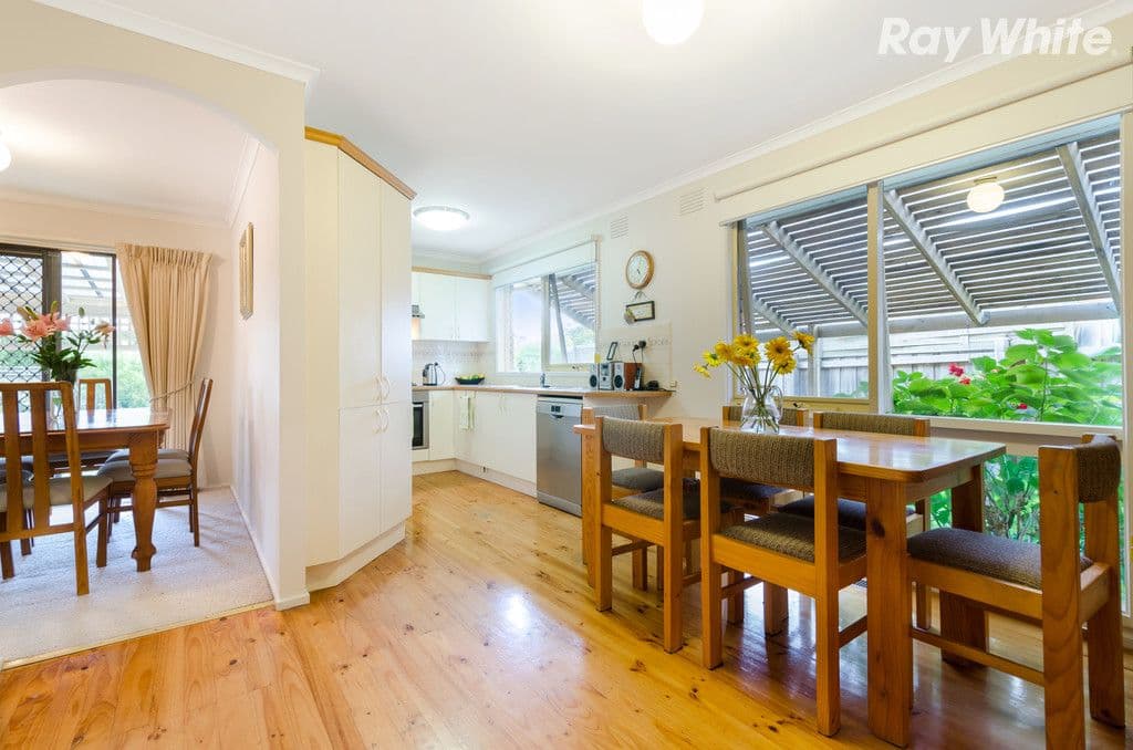 21 Westburn Grove, Scoresby VIC 3179, Scoresby - Thumbnail 3