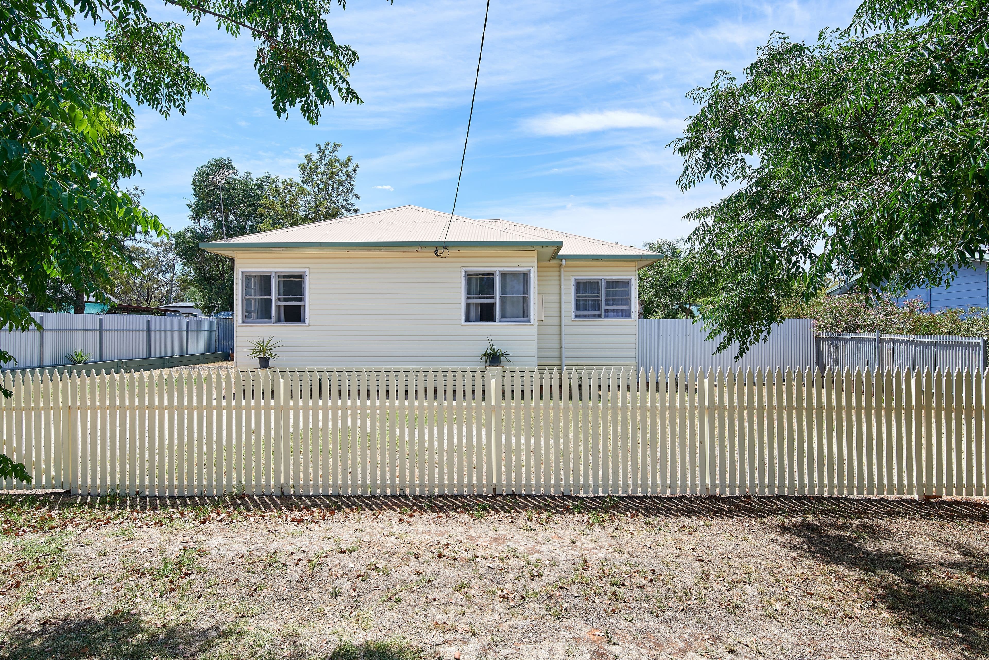 5 Hannah Street, Ganmain NSW 2702, Ganmain - Image 1