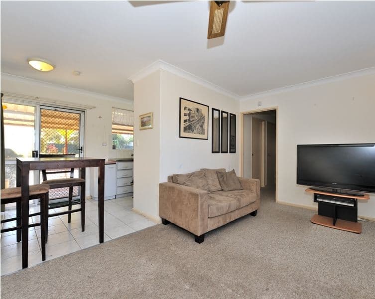 33 Gillam Way, BEECHBORO WA 6063, Beechboro - Thumbnail 3