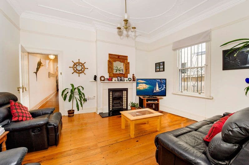 13 Kenilworth Street, BONDI JUNCTION NSW 2022, Bondi Junction - Thumbnail 2