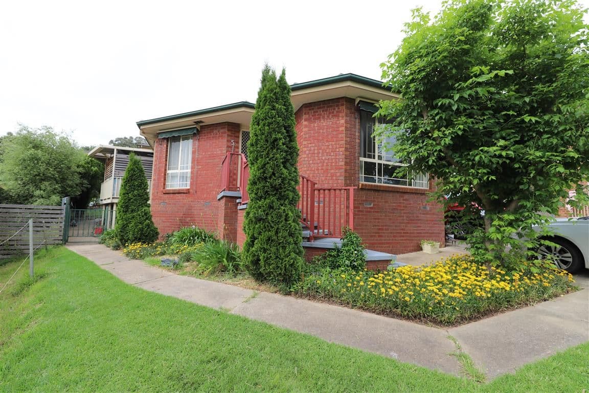 5 Jillabenan Close, Tumut NSW 2720, Tumut - Thumbnail 2