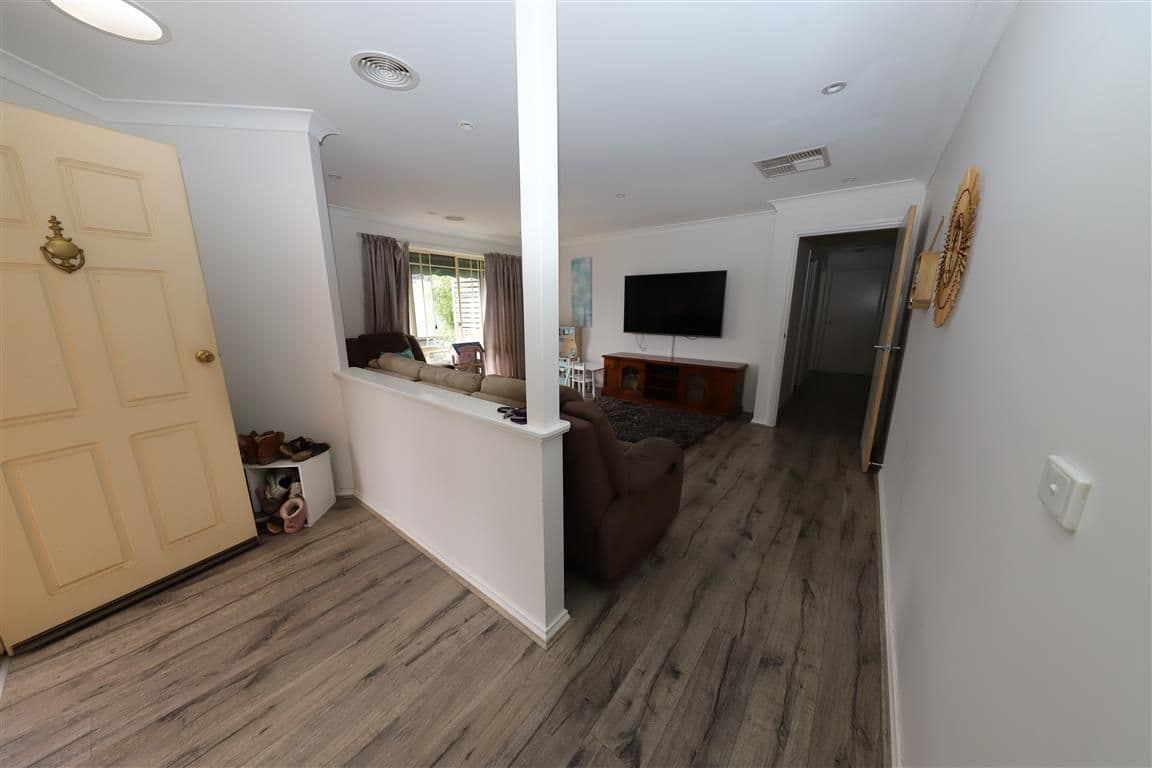 5 Jillabenan Close, Tumut NSW 2720, Tumut - Thumbnail 4