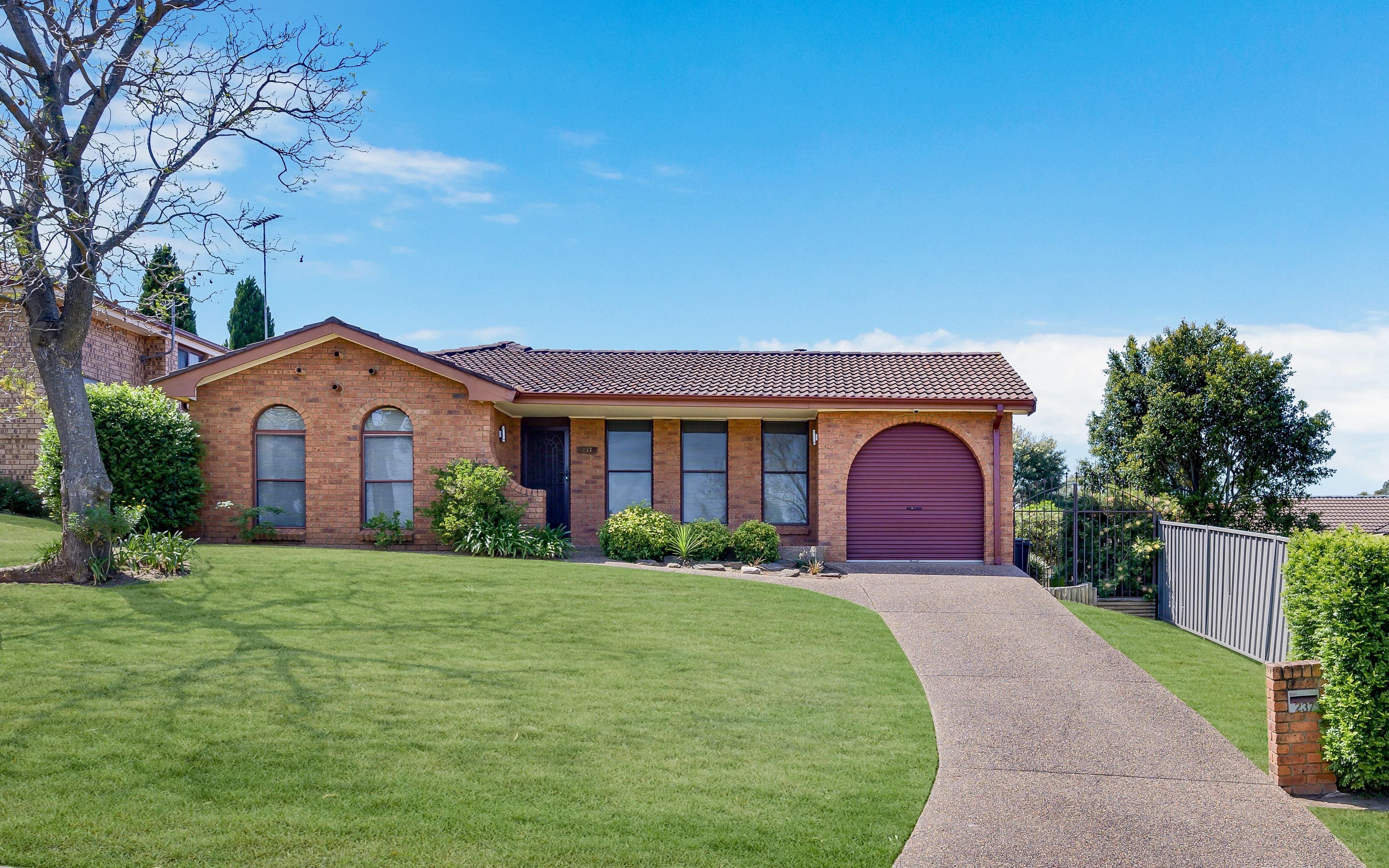 237 Eagleview Road, Minto NSW 2566, Minto - Image 1