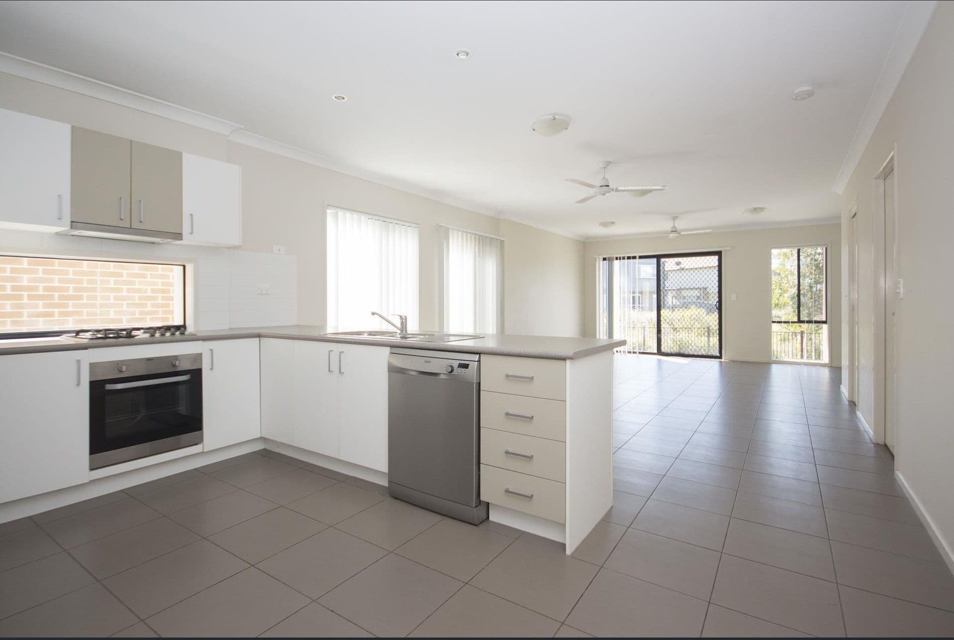 52 Lisa Crescent, Coomera QLD 4209, Coomera - Thumbnail 2