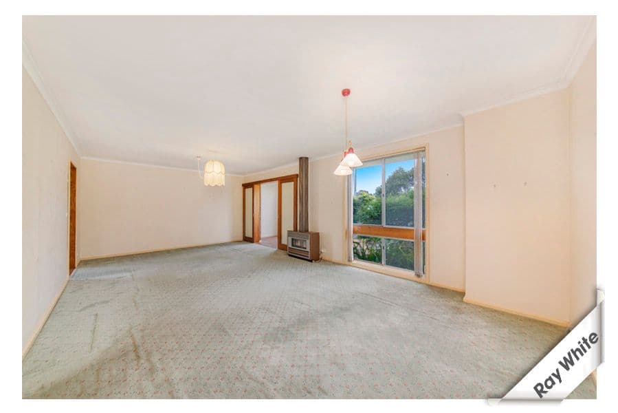 21 Ullamulla Crescent, KARABAR NSW 2620, Karabar - Thumbnail 2