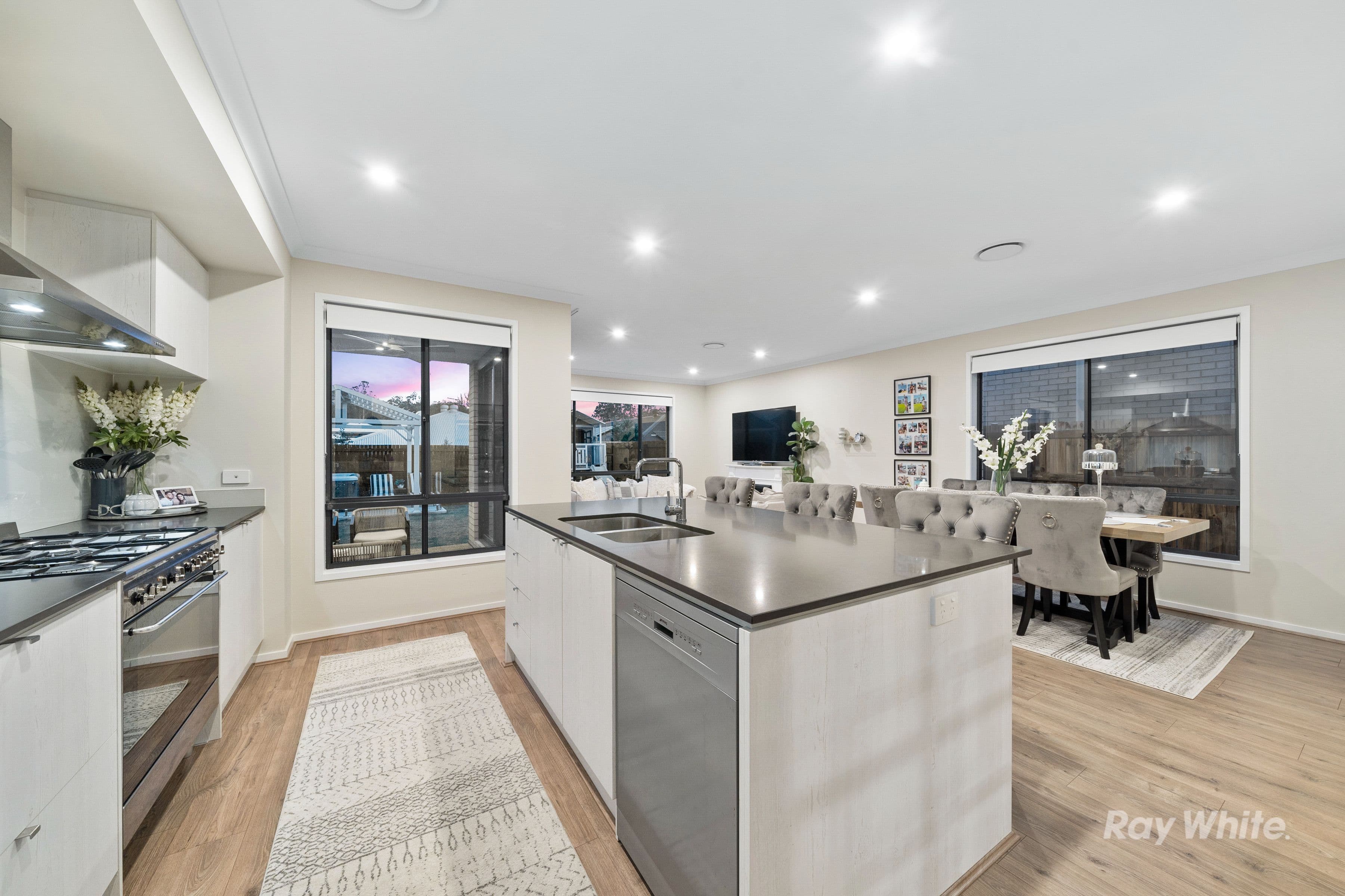 32 Leaf Street, Greenbank QLD 4124, Greenbank - Thumbnail 4