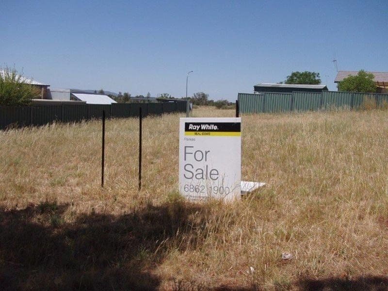 35 Medlyn Street, PARKES NSW 2870, Parkes - Thumbnail 5