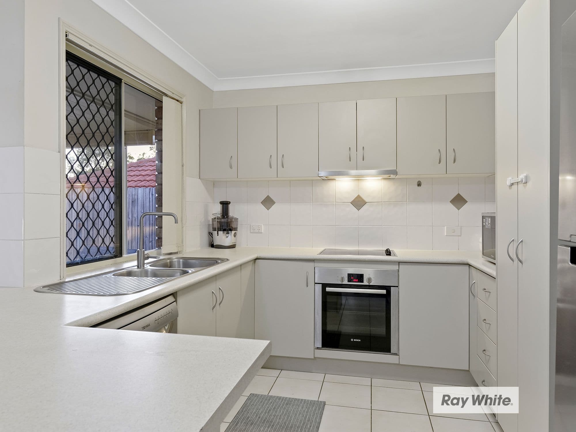 98 Sanctuary Drive, Forest Lake QLD 4078, Forest Lake - Thumbnail 2