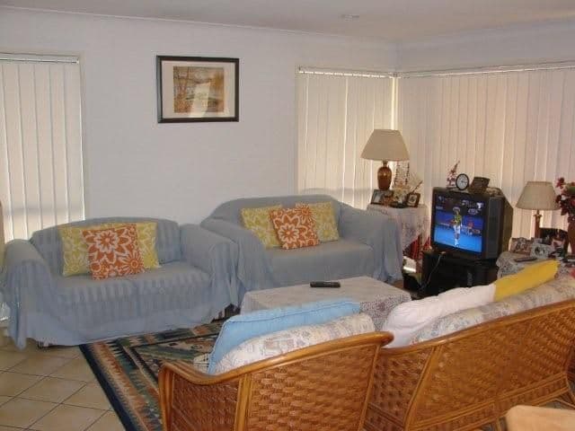28 Blackwattle Circuit, ARUNDEL QLD 4214, Arundel - Thumbnail 2