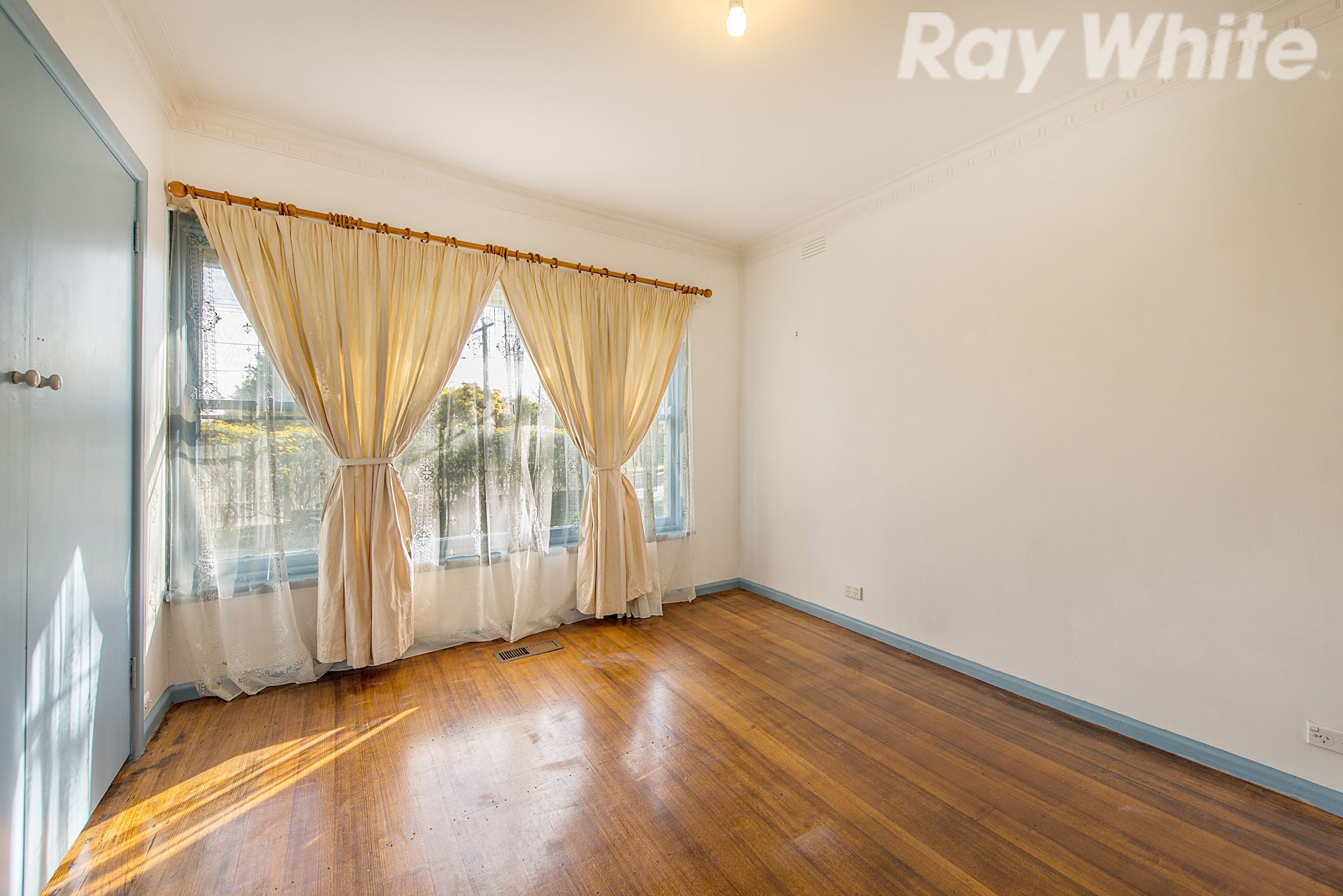 5 Bunnett Road, Knoxfield VIC 3180, Knoxfield - Thumbnail 5