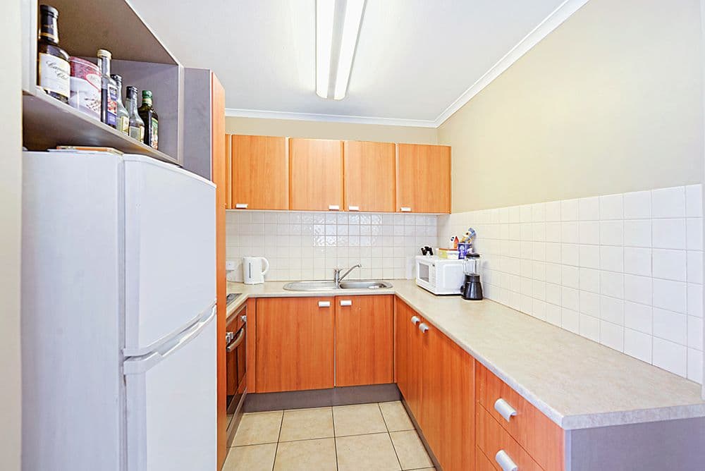 8 Darrambal Street, Chevron Island QLD 4217, Chevron Island - Thumbnail 6