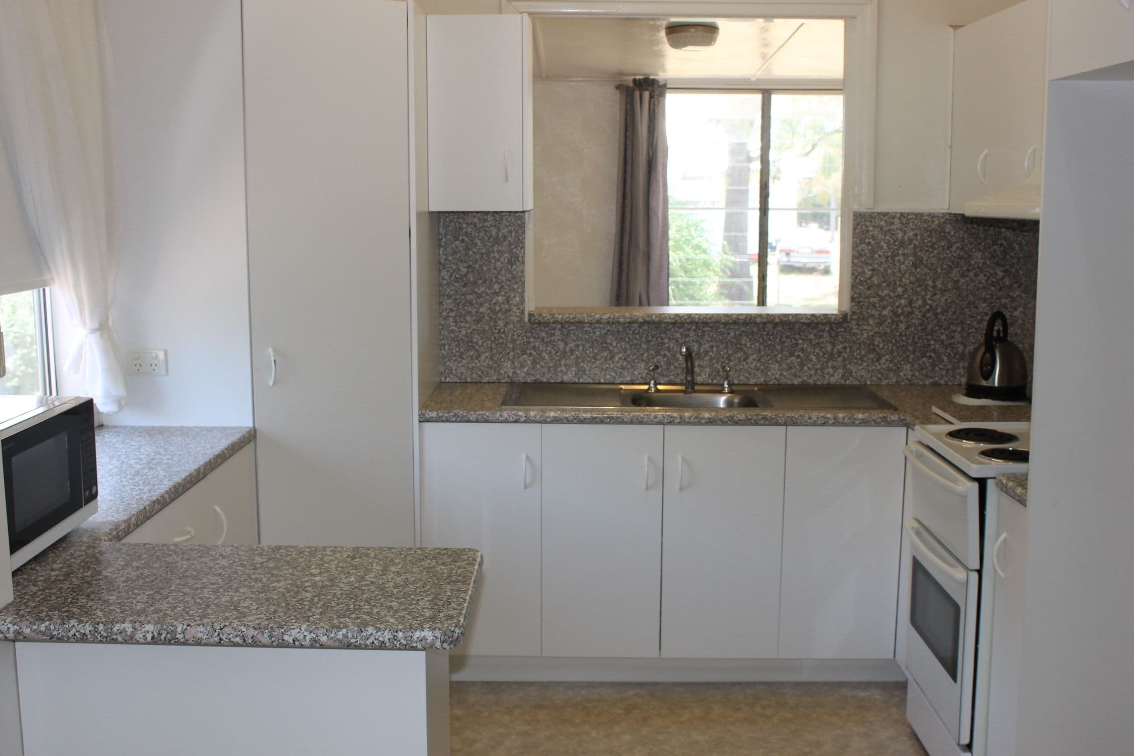 106 Condamine Street, Dalby QLD 4405, Dalby - Thumbnail 2
