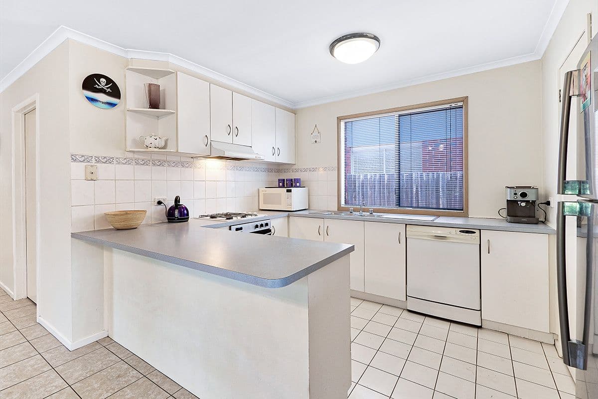 6 Lowther Court, Cranbourne North VIC 3977, Cranbourne North - Thumbnail 7