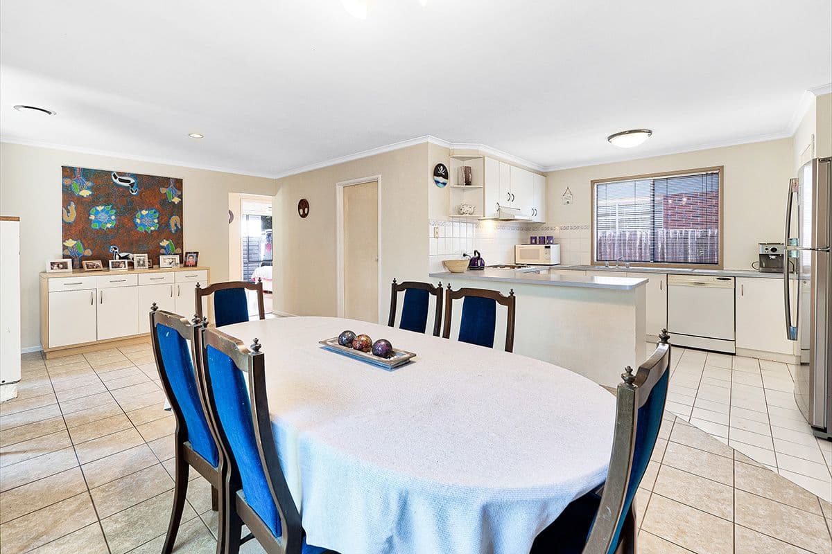 6 Lowther Court, Cranbourne North VIC 3977, Cranbourne North - Thumbnail 8