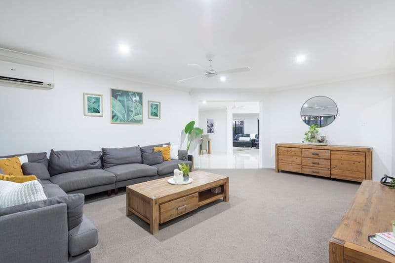 14 Manra Way, Pacific Pines QLD 4211, Pacific Pines - Thumbnail 3