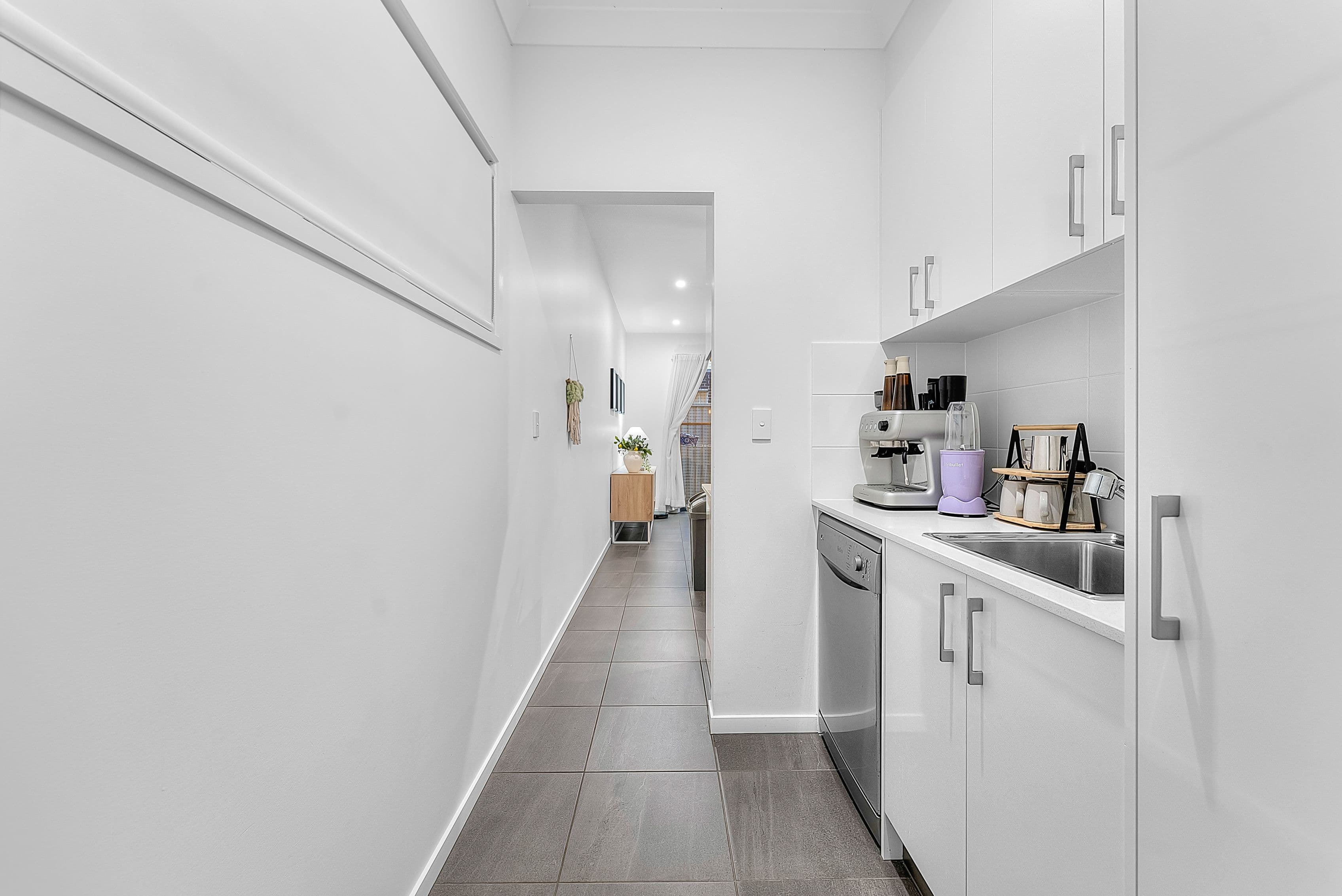 16 Josephine Street, Redcliffe QLD 4020, Redcliffe - Thumbnail 7