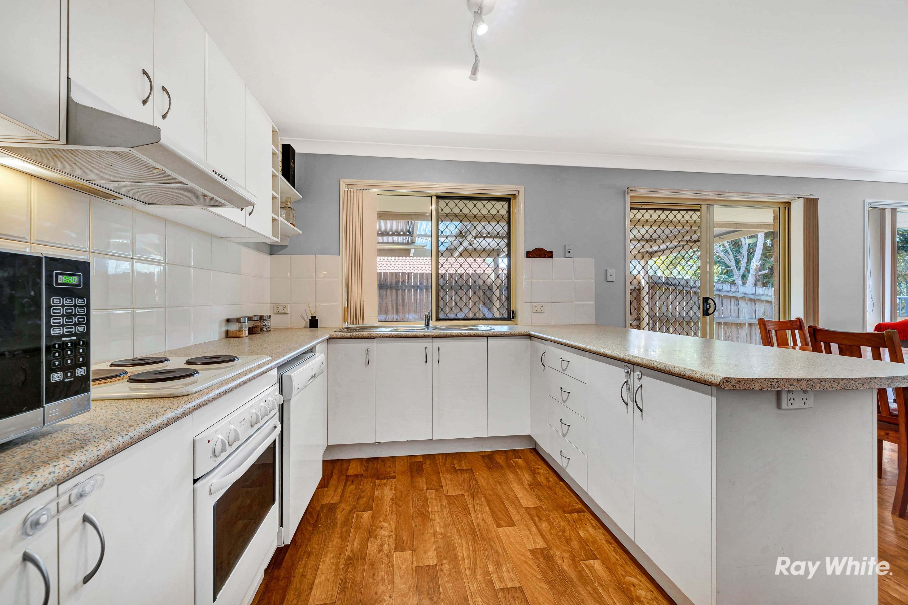 25 Chatfield Street, Edens Landing QLD 4207, Edens Landing - Thumbnail 6