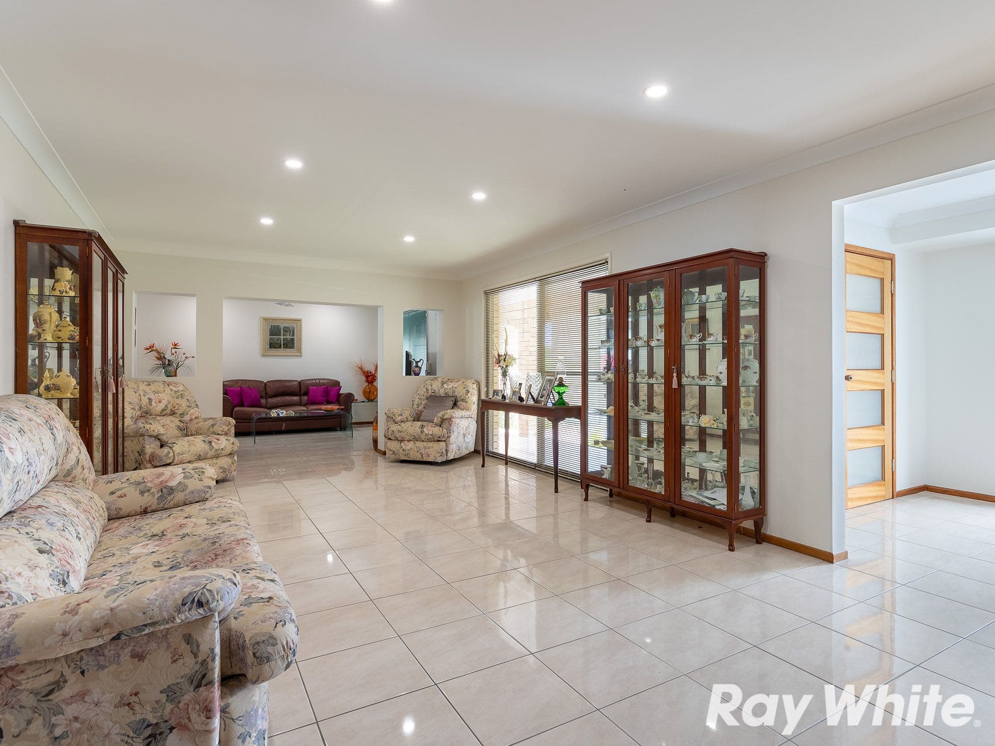 2 Bedivere Street, Carindale QLD 4152, Carindale - Thumbnail 4