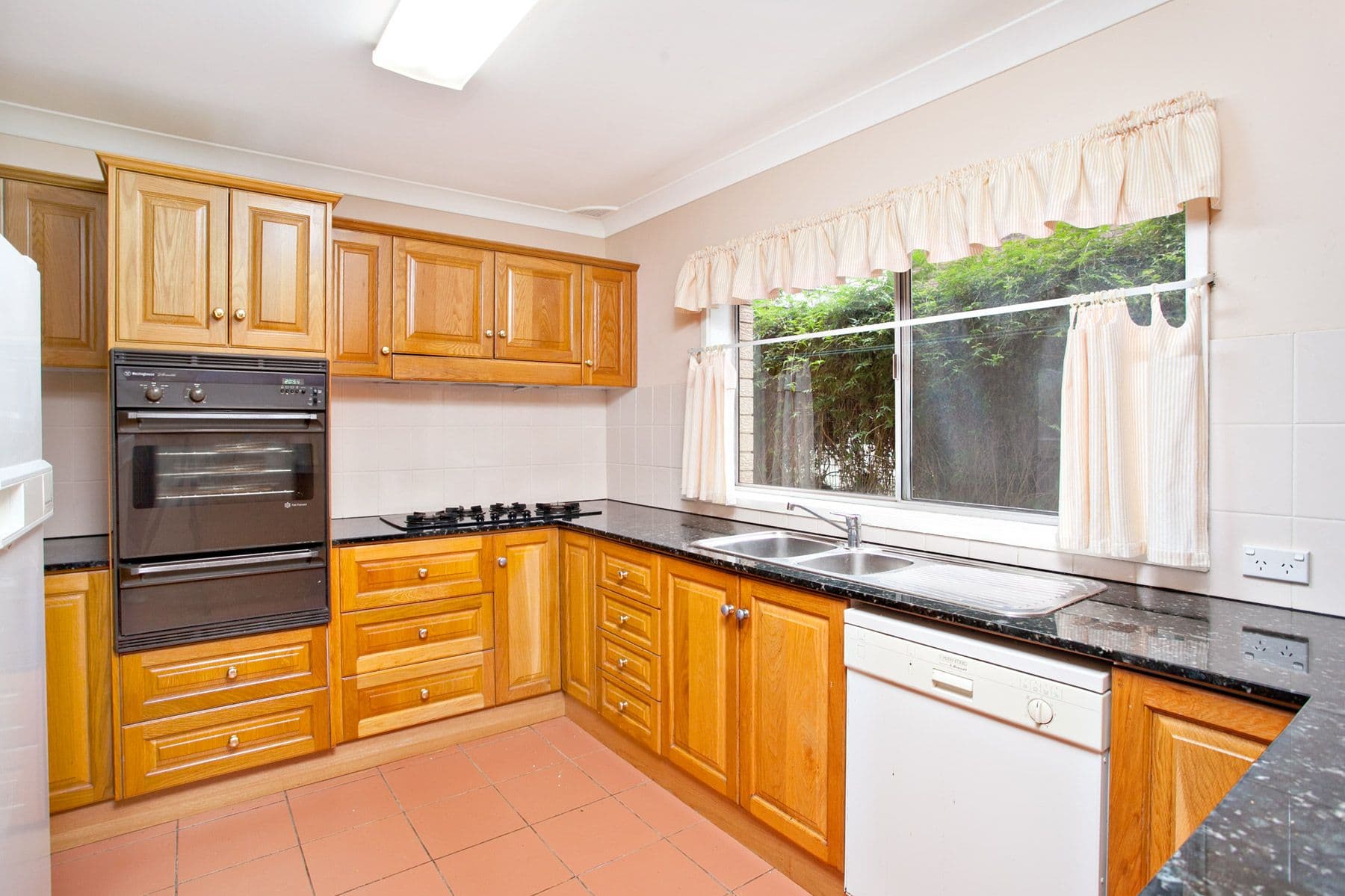 78 Tuckwell Road, CASTLE HILL NSW 2154, Castle Hill - Thumbnail 2