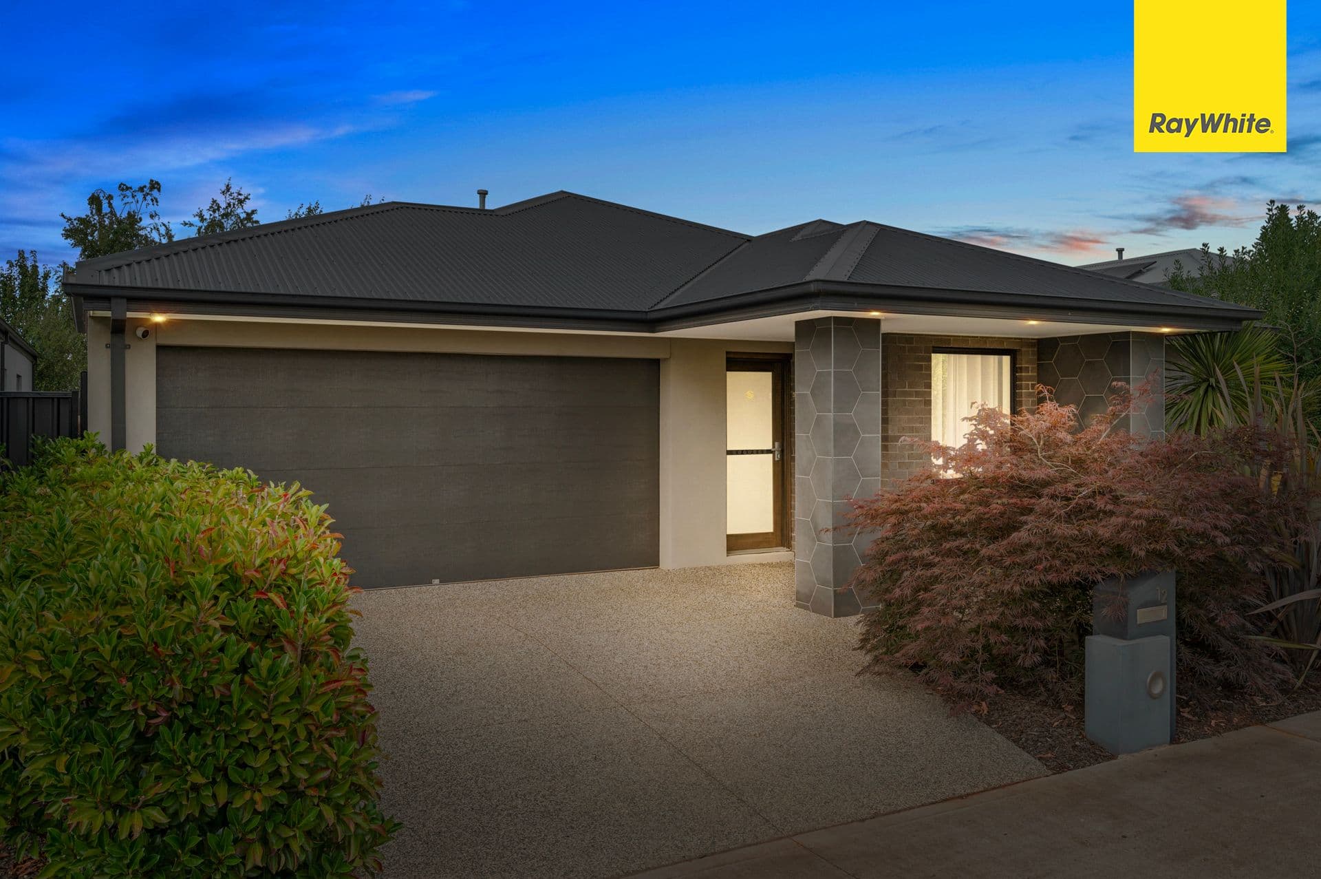 12 Wiltshire Boulevard, THORNHILL PARK VIC 3335, Thornhill Park - Thumbnail 3