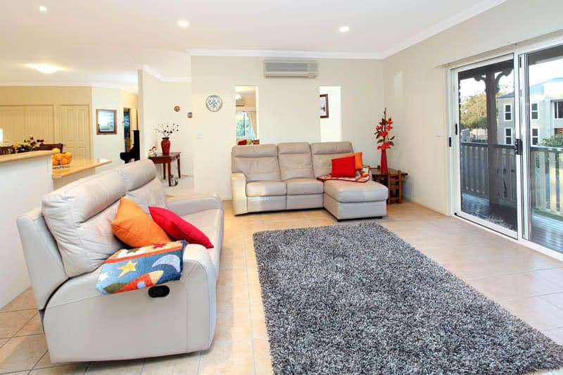 2 Fiddlewood Place, BRIDGEMAN DOWNS QLD 4035, Bridgeman Downs - Thumbnail 4