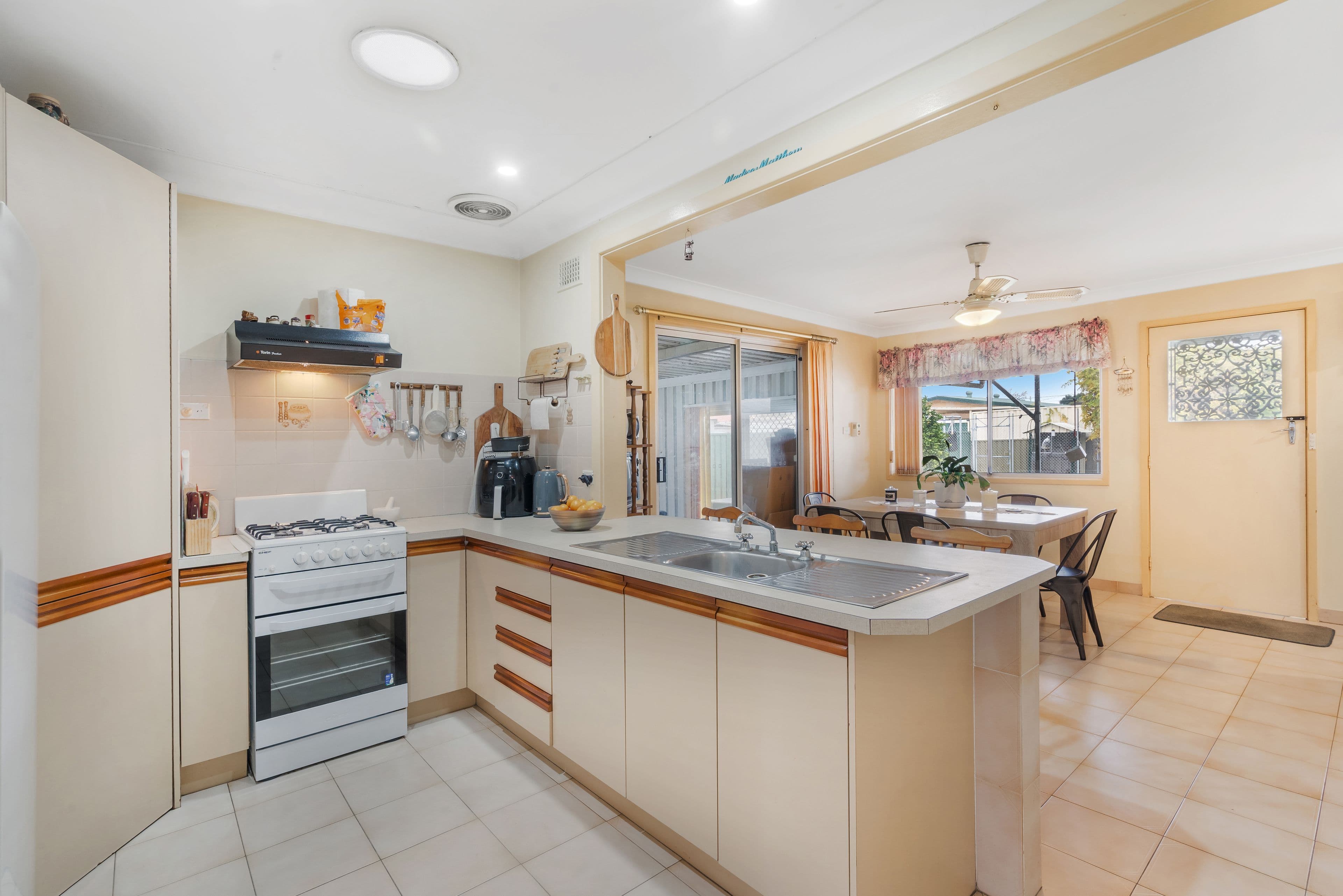 34 Solo Crescent, Fairfield NSW 2165, Fairfield - Thumbnail 6