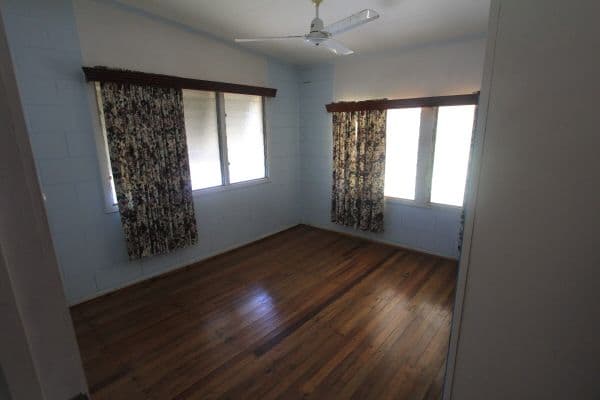 23 Rollingstone Street, ROLLINGSTONE QLD 4816, Rollingstone - Thumbnail 4