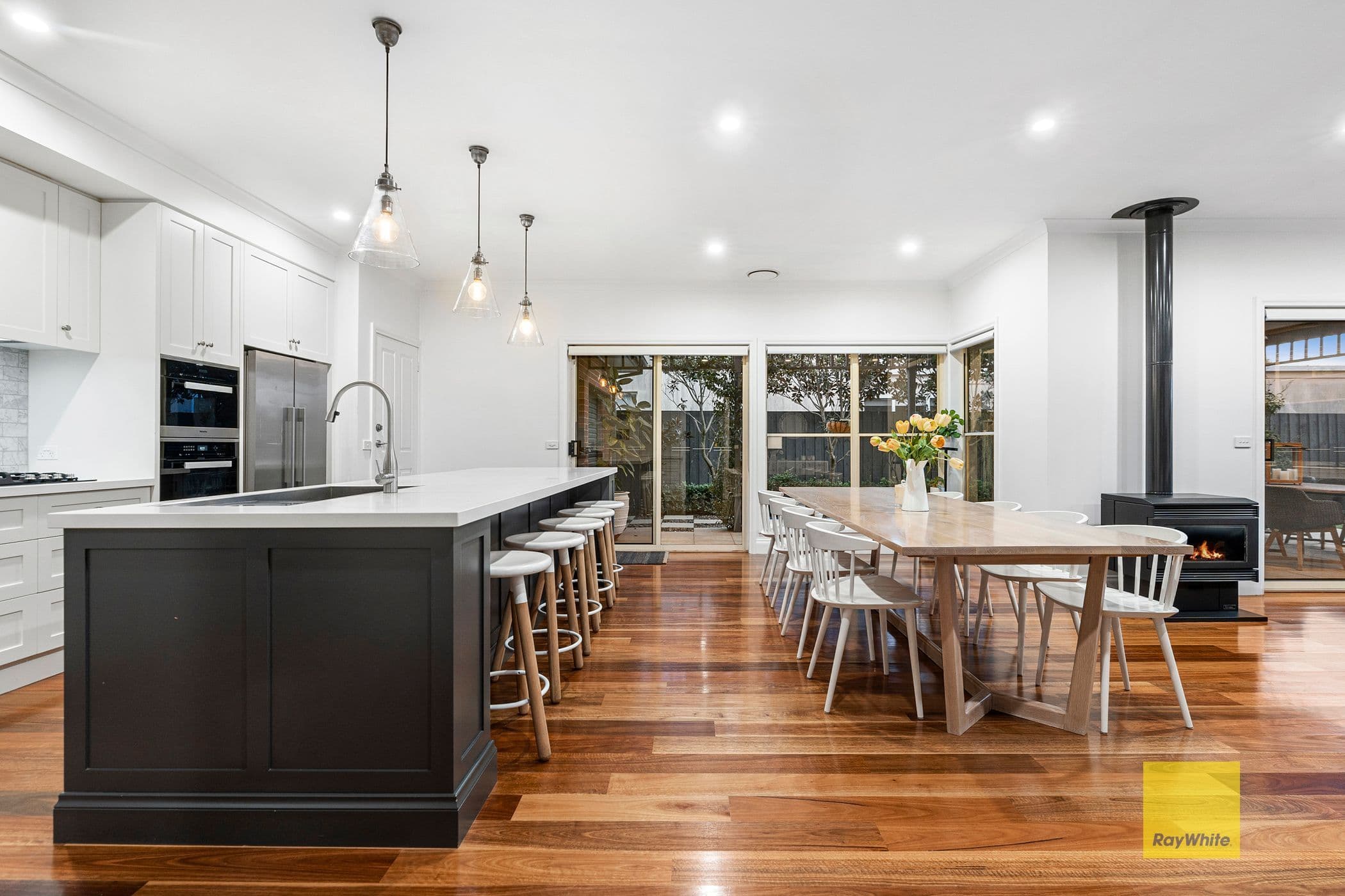 24 Mulquiney Crescent, Highton VIC 3216, Highton - Thumbnail 4