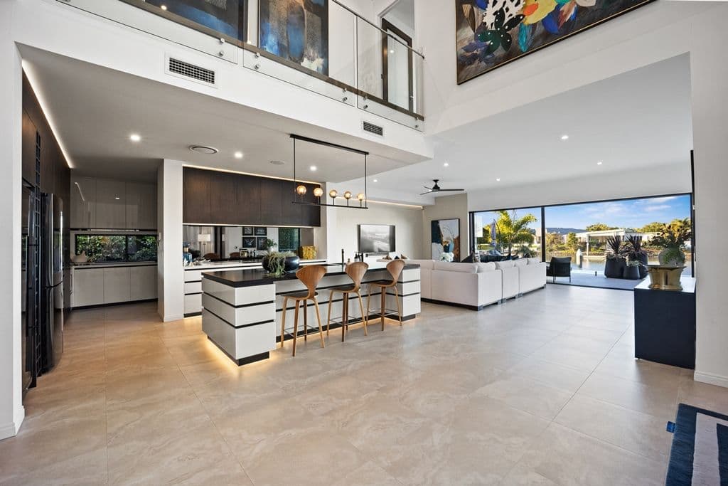 1007 Edgecliff Drive, Sanctuary Cove QLD 4212, Sanctuary Cove - Thumbnail 4