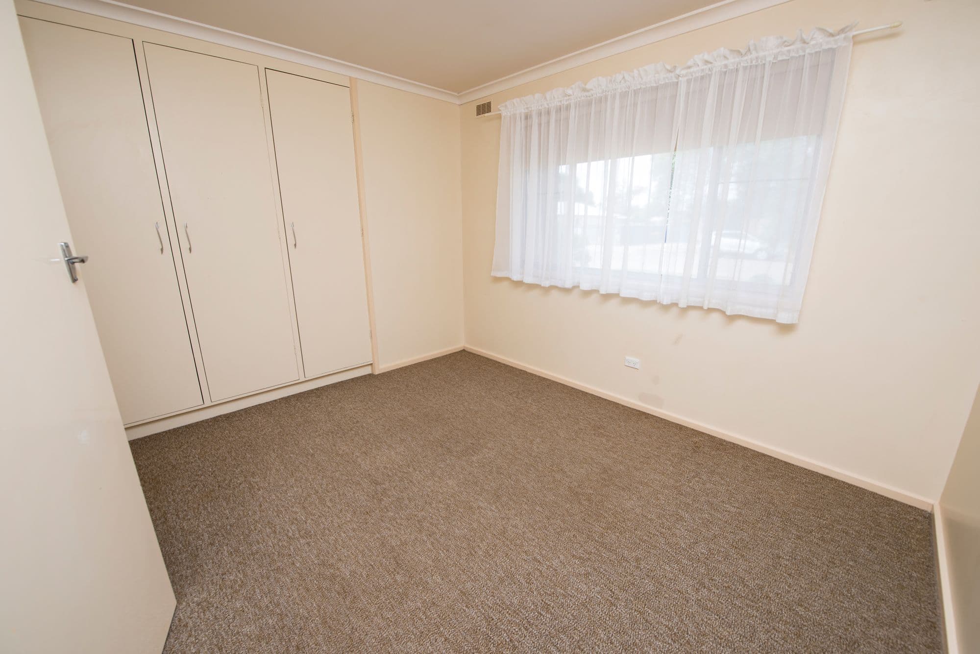 126 Chapman Street, Swan Hill VIC 3585, Swan Hill - Thumbnail 7