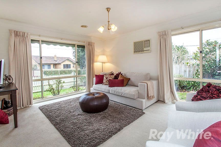 11 Kwinana Street, Glen Waverley VIC 3150, Glen Waverley - Thumbnail 2