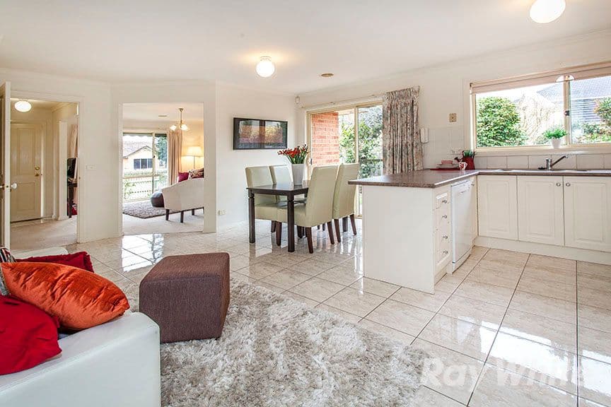11 Kwinana Street, Glen Waverley VIC 3150, Glen Waverley - Thumbnail 6