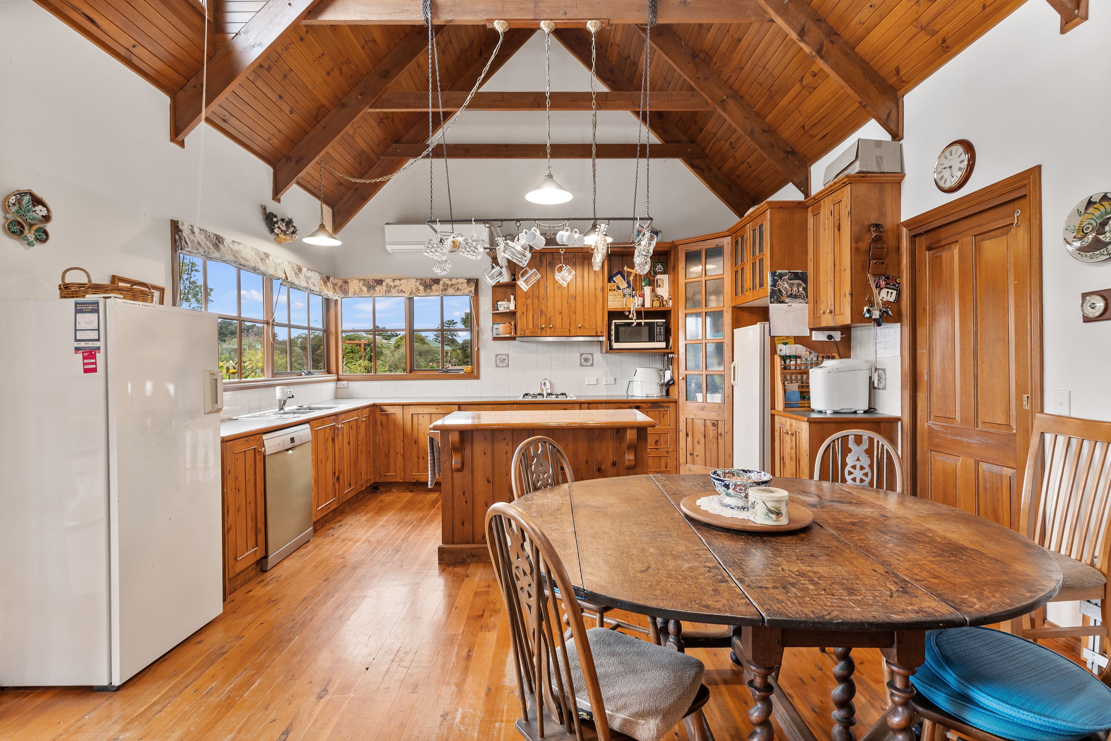 16 De Salis Drive, Junee NSW 2663, Junee - Thumbnail 2