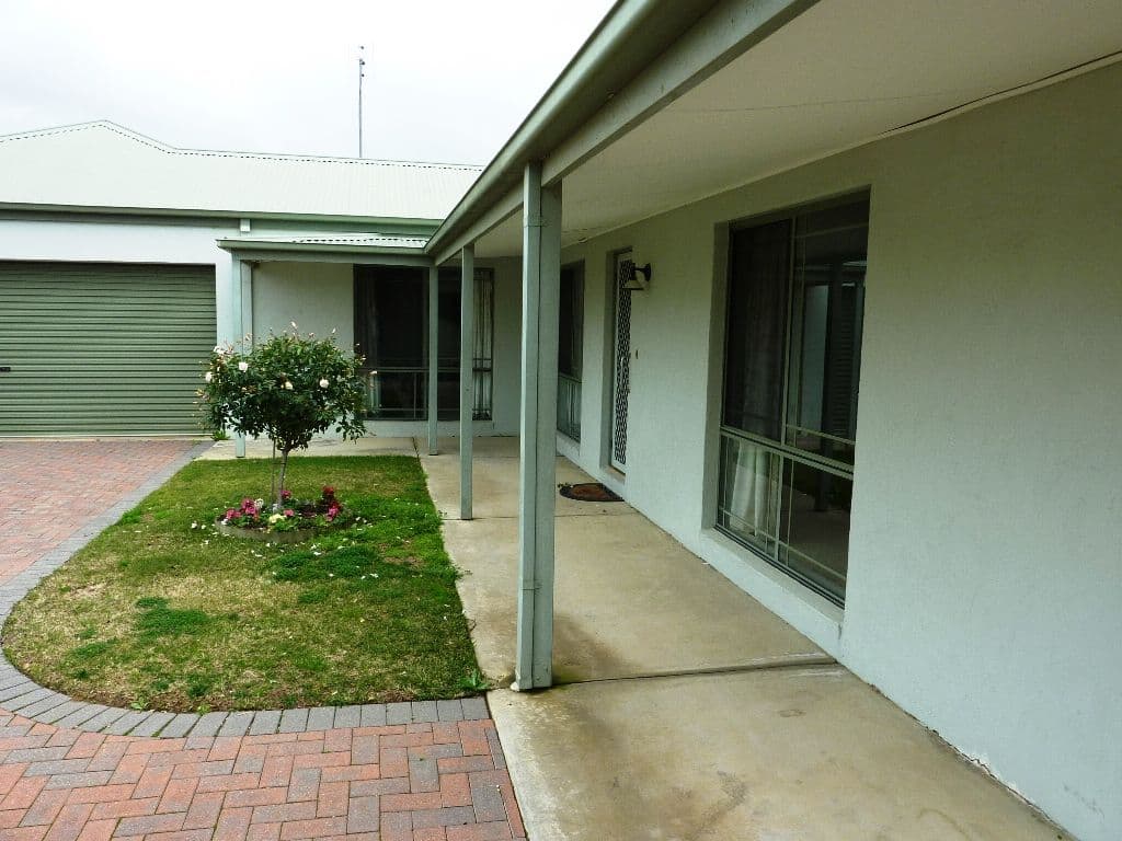 87b Sutton Street, ECHUCA VIC 3564, Echuca - Thumbnail 2