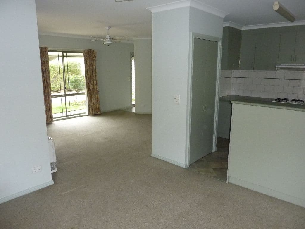 87b Sutton Street, ECHUCA VIC 3564, Echuca - Thumbnail 4