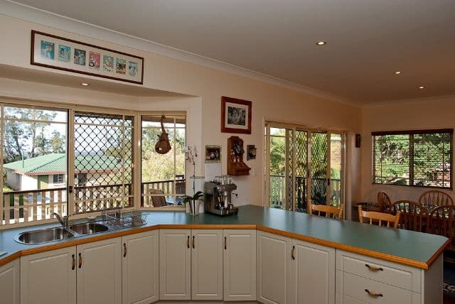 3 Sandra Court, REDLAND BAY QLD 4165, Redland Bay - Thumbnail 3
