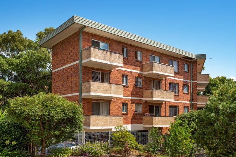 45 Meadow Crescent, Meadowbank - Image 1