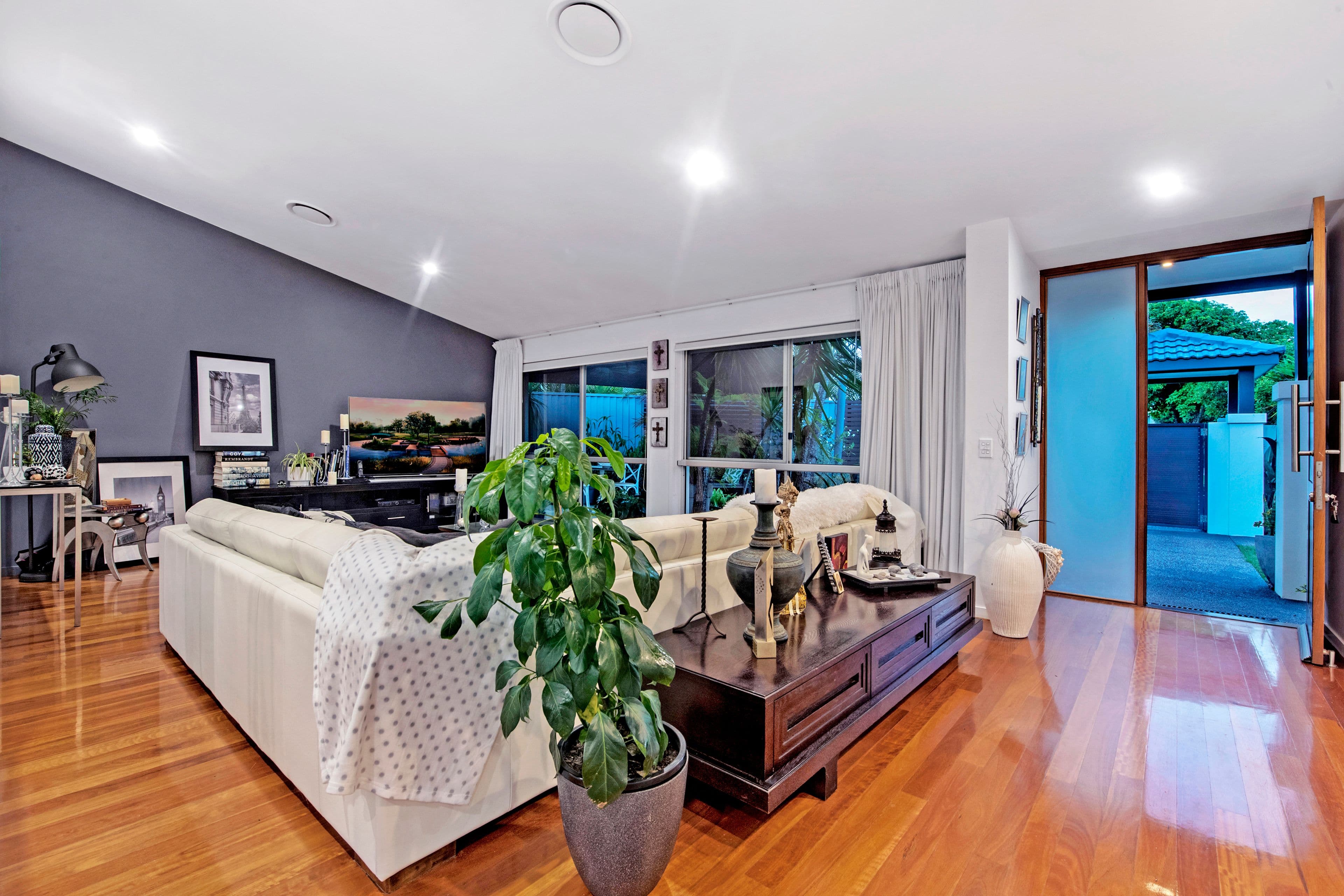 74 Gretel Drive, Mermaid Waters QLD 4218, Mermaid Waters - Thumbnail 5