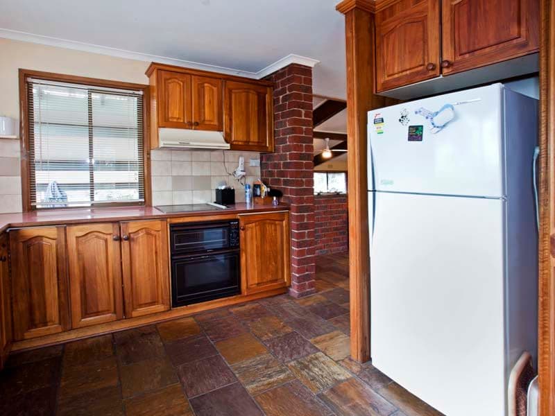 2 Carramar Court, HIGHTON VIC 3216, Highton - Thumbnail 4
