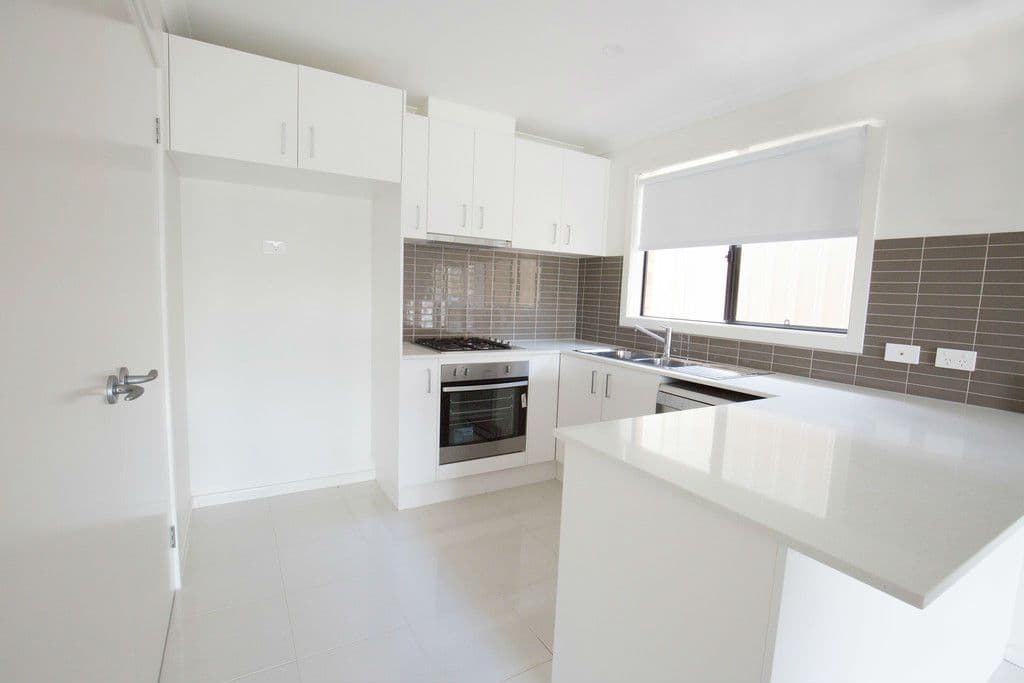 19 Brookfields Mews, Lavington - Thumbnail 2
