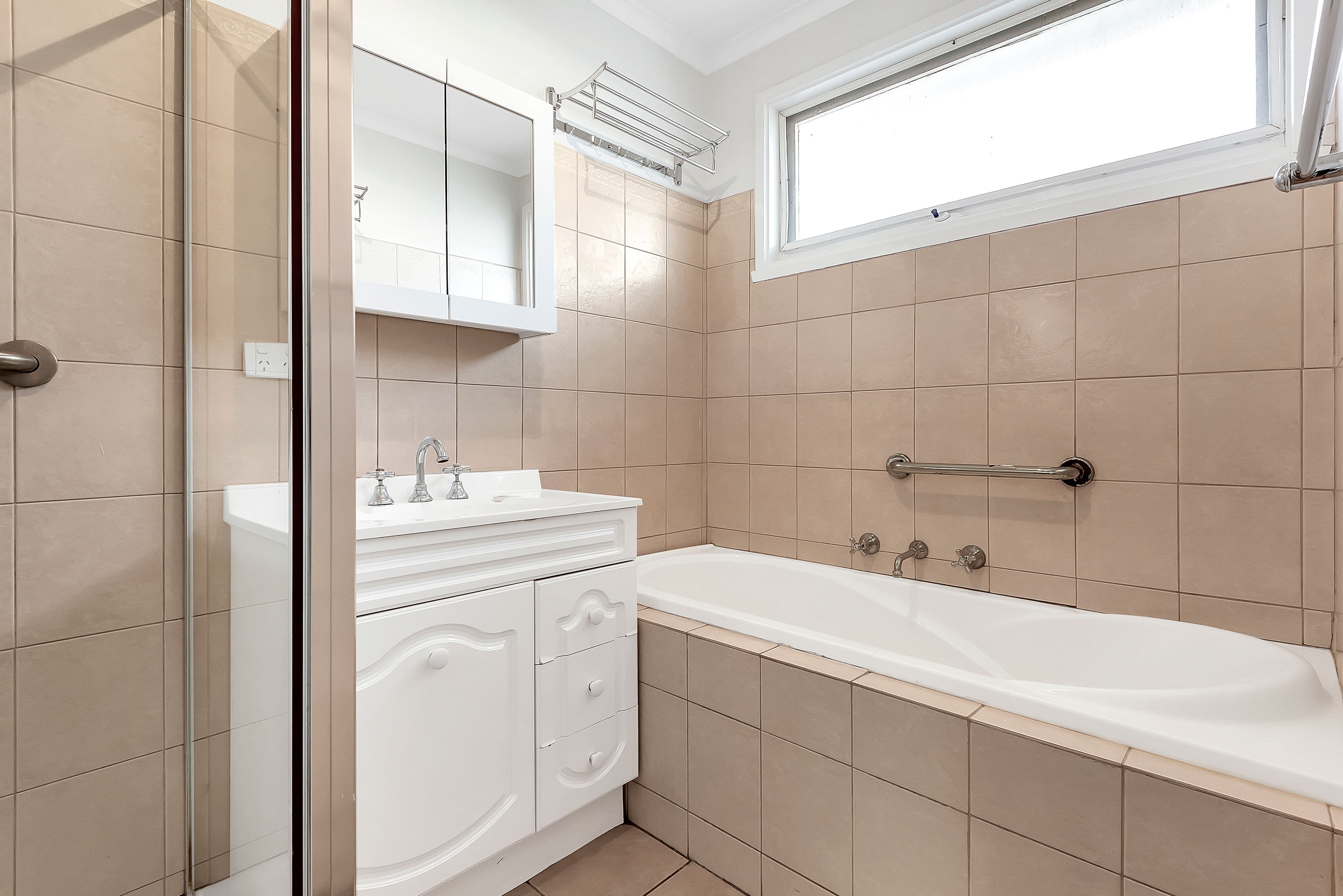 7 Landbury Road, Bundoora VIC 3083, Bundoora - Thumbnail 5