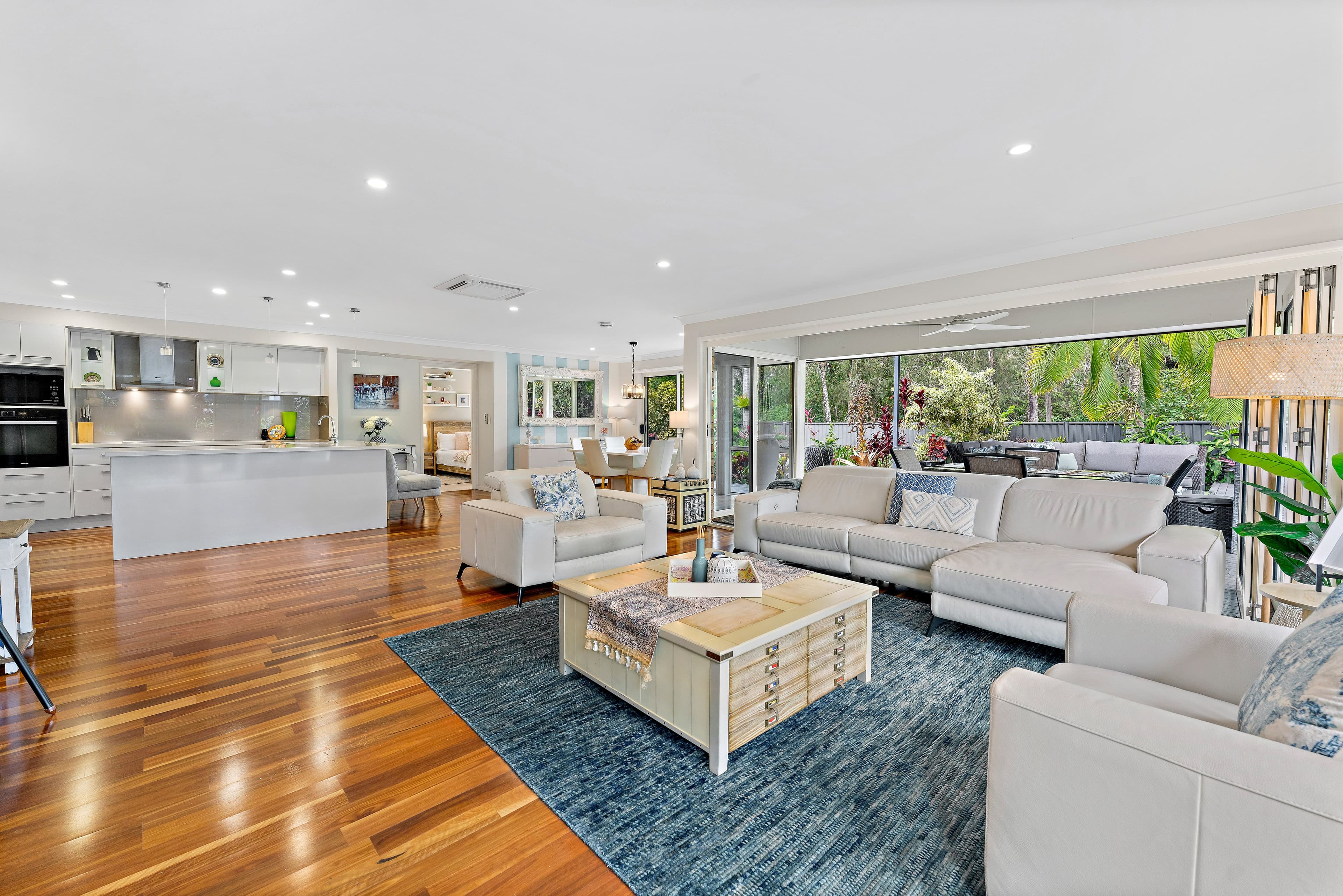 8 Savanna Place, Eight Mile Plains QLD 4113, Eight Mile Plains - Thumbnail 2